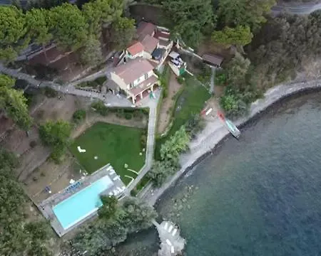 Ferienhaus Le Sprizze A Bordo Del Mare - Goelba