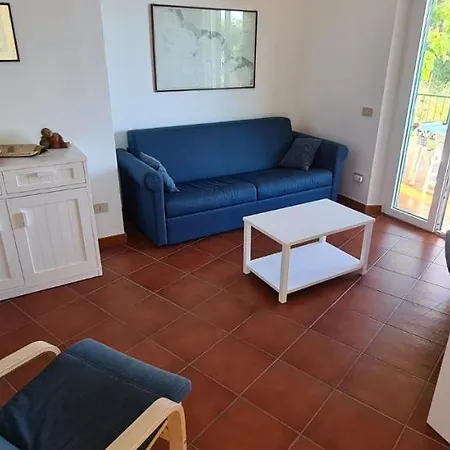 Le Sprizze A Bordo Del Mare - Goelba Ferienhaus *