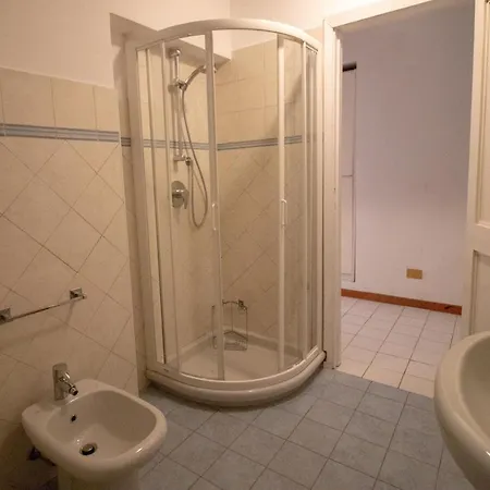 Le Sprizze A Bordo Del Mare - Goelba Ferienhaus *