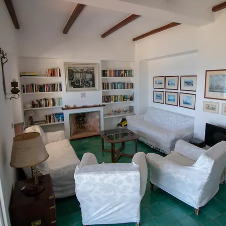 Le Sprizze A Bordo Del Mare - Goelba Ferienhaus